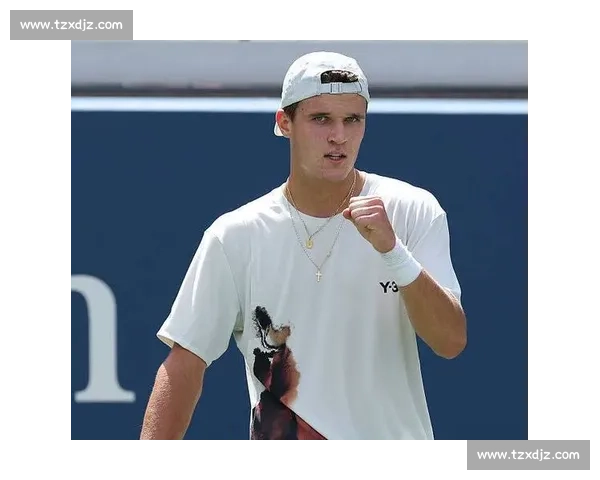 德约移居雅典!小米拉吞蛋出局,门希克送油条晋级,朱琳 NO.309 爆冷突围 德约移居雅典!小米拉吞蛋出局,门希克送油条晋级,朱琳 NO.309 爆冷突围